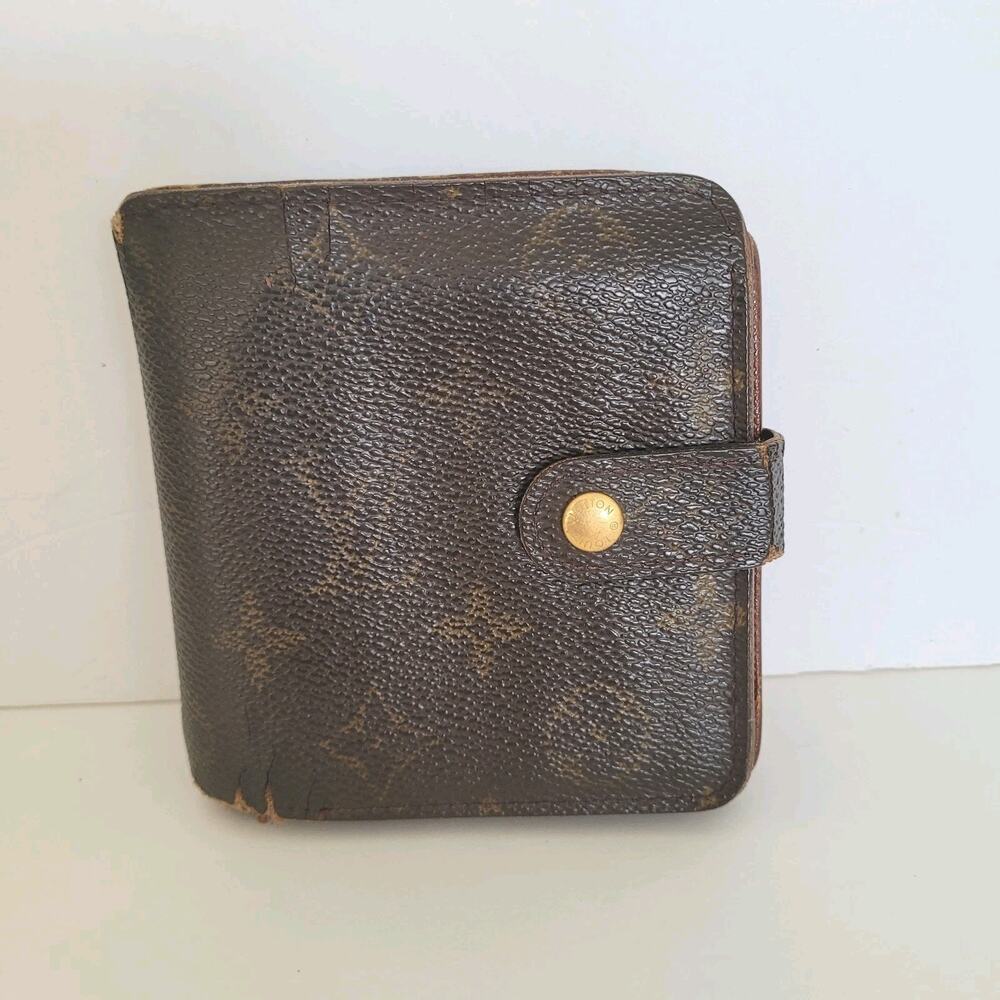 LOUIS VUITTON LV Bifold Zippy Compact Wallet Brown Medium 2002 Monogram Vintage